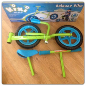 Kixi Razor Balance Bike: 4 Pieces