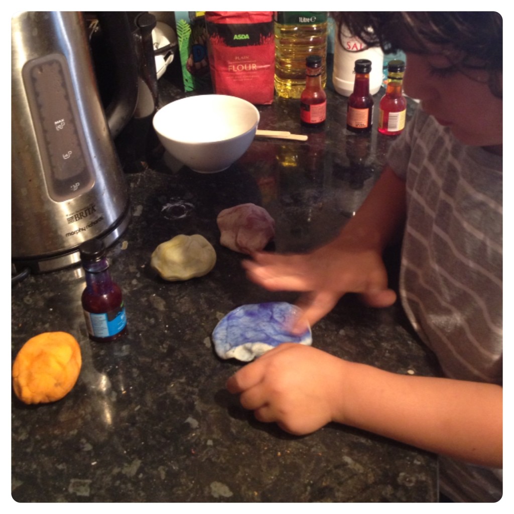 Adding Food Colouring to Playdoh