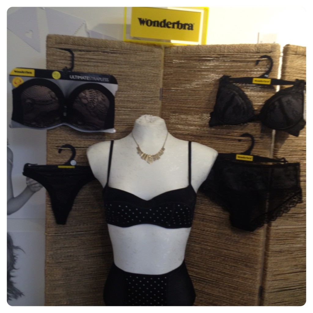 Wonderbra Collection