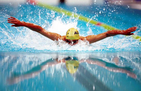 Daniel Bell (AUS) action reflections Swimming 2000 Sydney PG