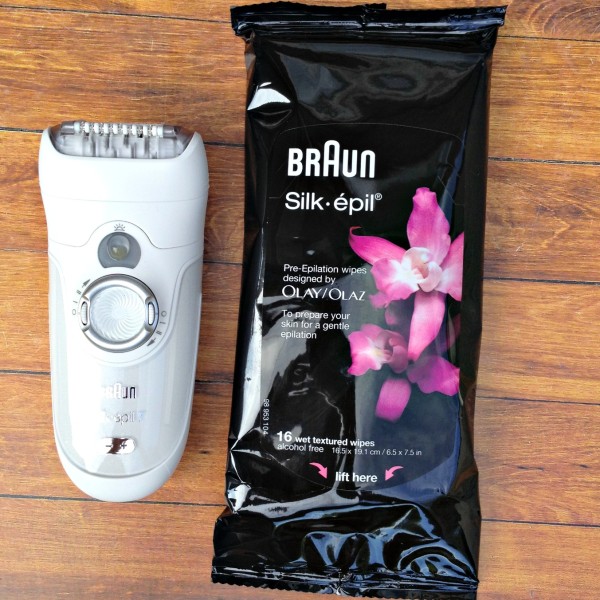 Braun Silk-Epil 7 Epilator and Pre-Epilation Wipes