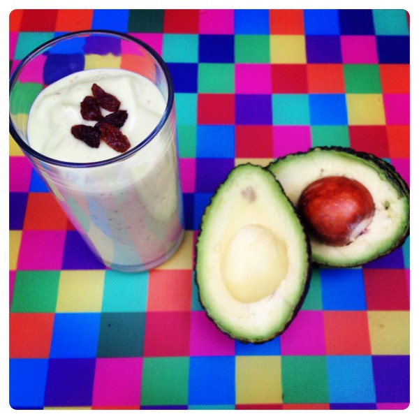 Frozen Avocado, Banana & Raisins Smoothie