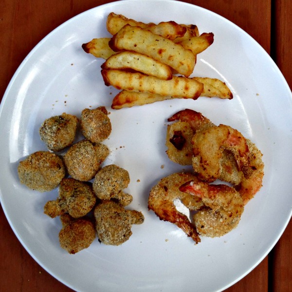 Breaded Prawns and Mushrooms with Fries