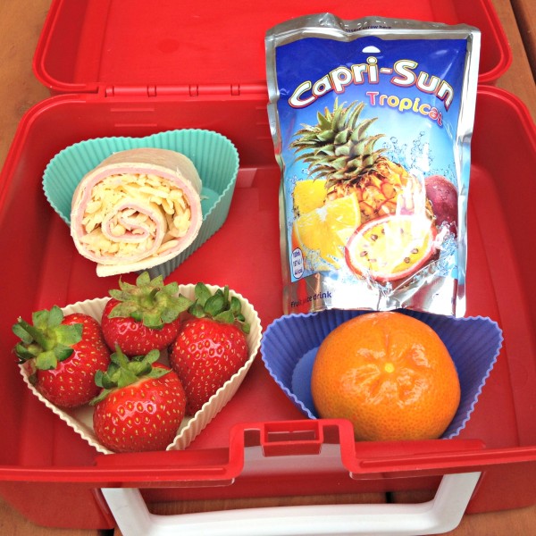 Lunchbox: Wrap, Fruit and Capri-Sun