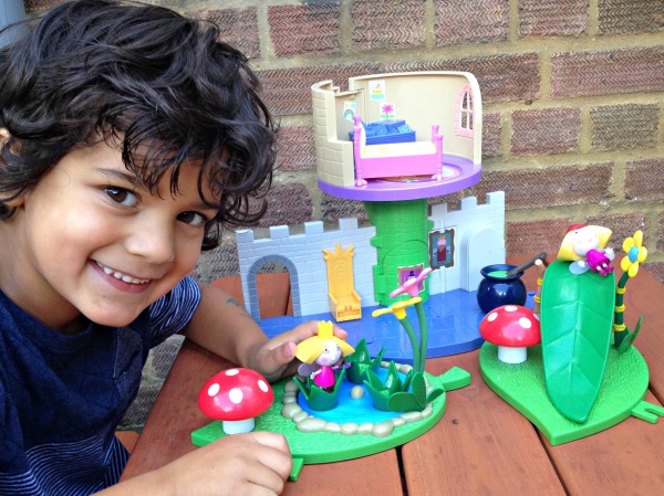 Playing with Ben and Holly's Little Kingdom Playsets