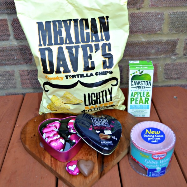 Degustabox Snacks: Mexican Dave's, Lindt Hello, Crawston Pear and Dr Oetker Edible Cases