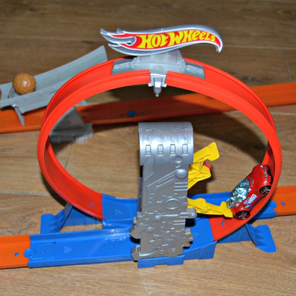 Hot Wheels Loops