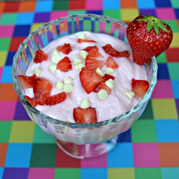 Angel Delight Bubblegum with White Chocolate and Strawberry