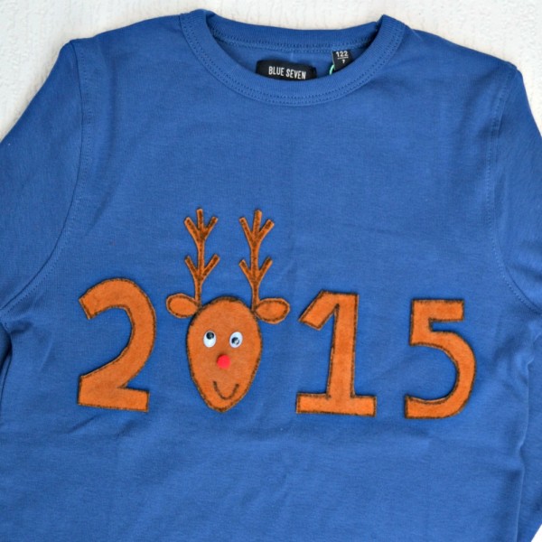 2015 Reindeer T-shirt