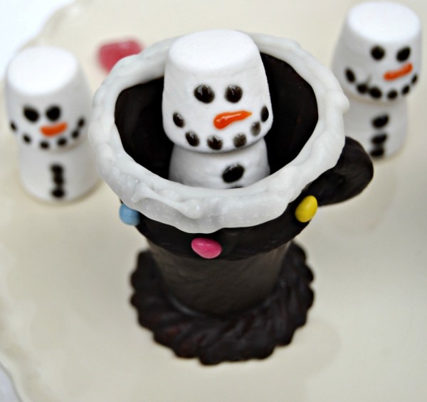 Edible Chocolate Cup and Marshmallow Snowman