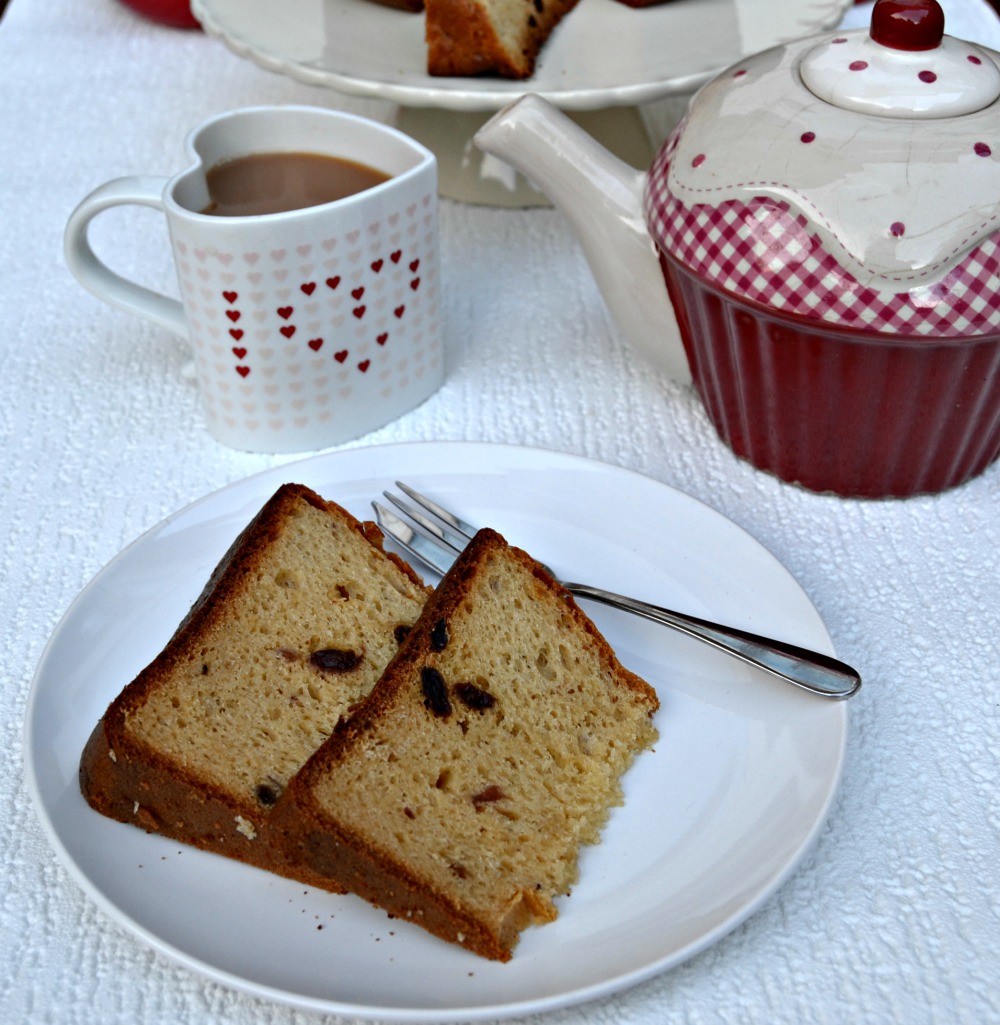 Panettone with Tea