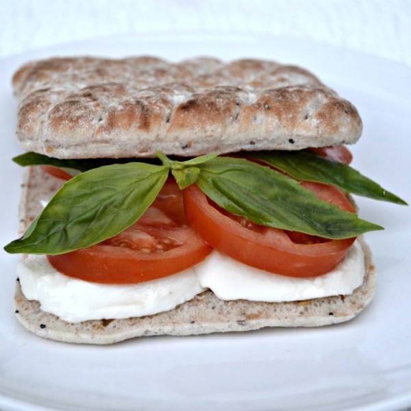 Italian Sandwich: Tomato, Mozzarella and Basil 