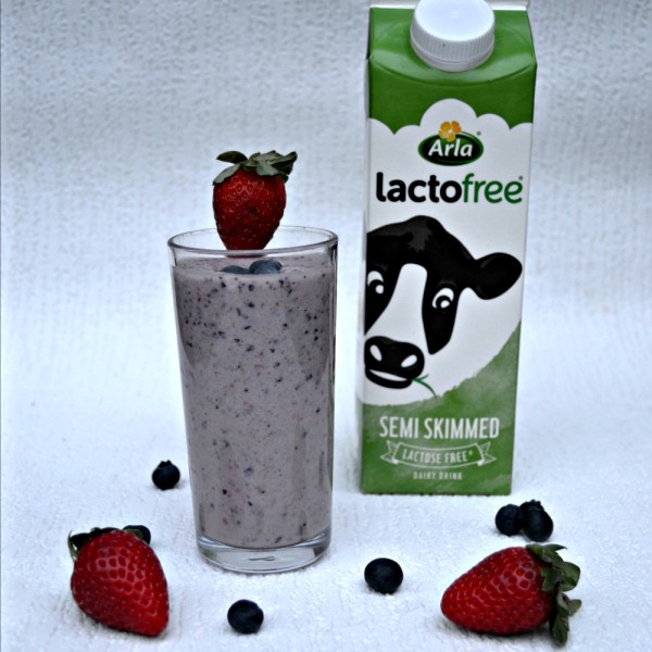 Protein-Packed Smoothie with Lactofree, Berries, Nuts and Seeds