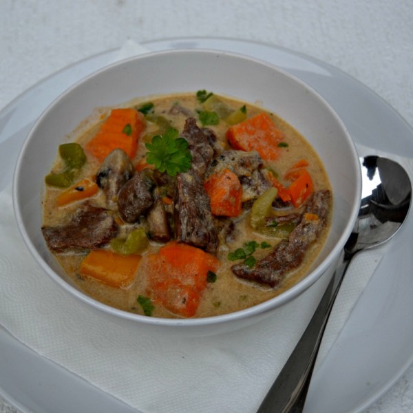 Aromatic Ginger and Lemongrass Thai Beef Curry 